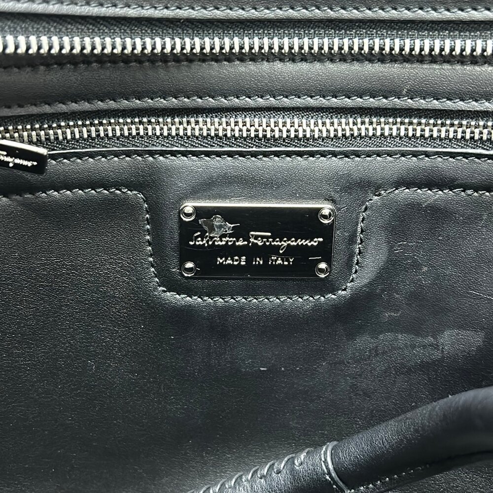 Salvatore Ferragamo Handbag - Picture 8 of 9